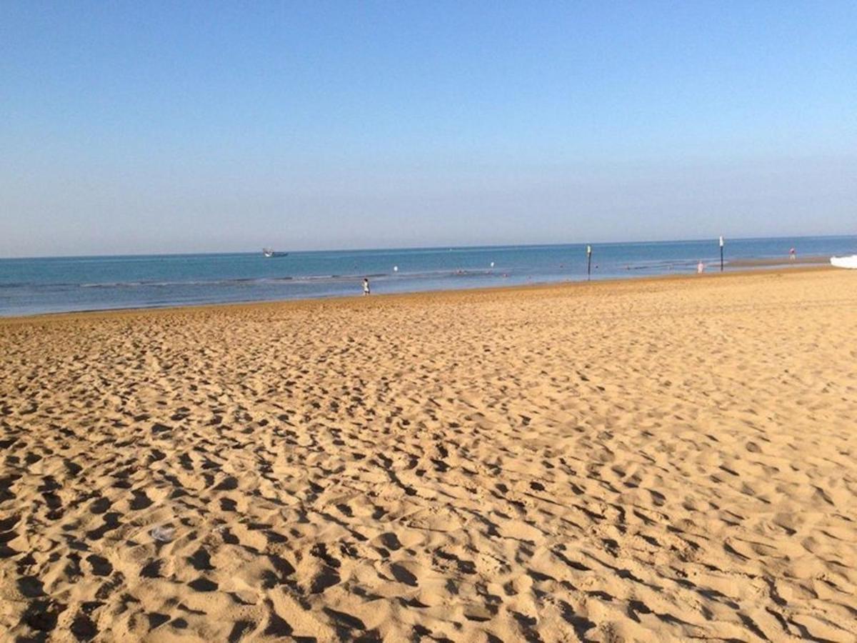 Beautiful Apartment Close To Bibione Beach - Beahost Kültér fotó